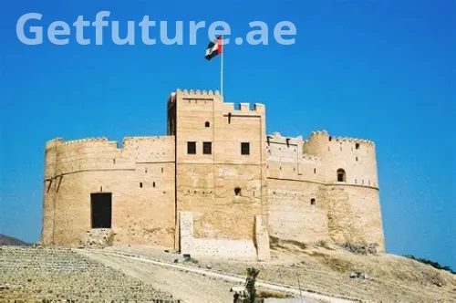 لماذا تعتبر الفجيرة الجوهرة الخفية لدولة الإمارات؟ الجمال، النمو، وأسرار الاستثمار العقاري قيد الإنشاء