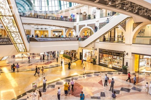 دليل الاستثمار في العقارات التجارية بدبي: الأسعار، العوائد والمواقع الحيوية